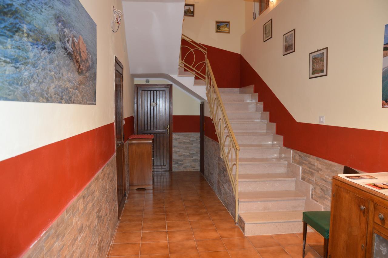 B&B Domus De Janas Sedini Exterior photo